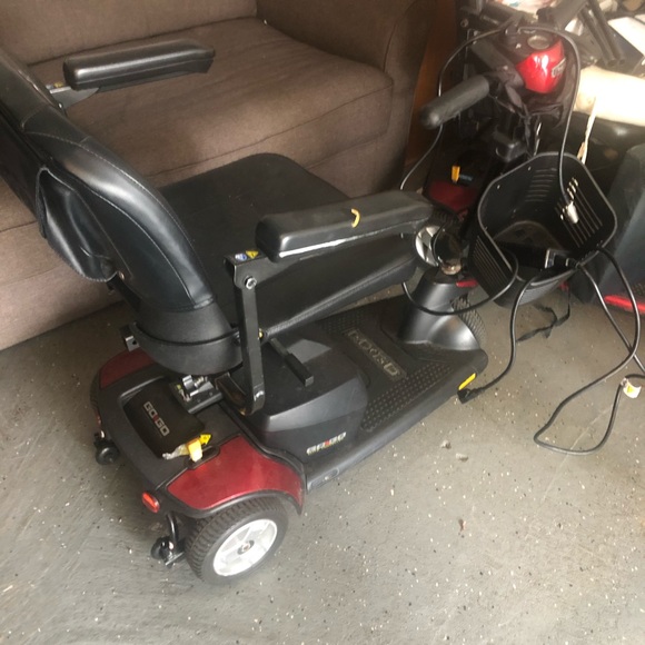 Like new and minty conditions - Picture 3 of 3